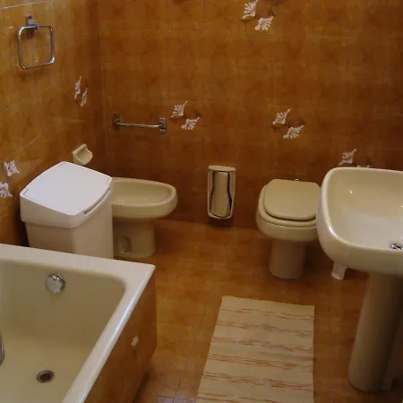 Apartamento A.a.u.t. Via Bordone 11 - *